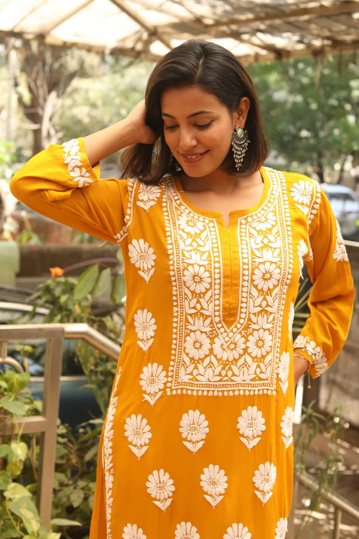 Aarohi Modal 3D Chikankari Kurti