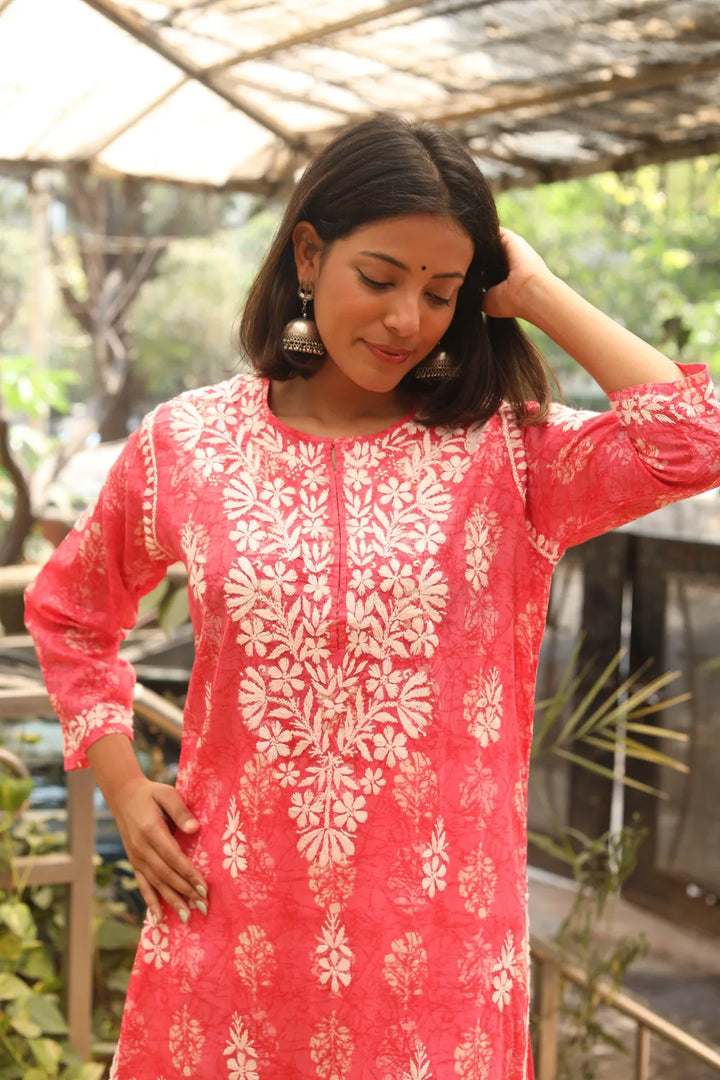Saniya Mulmul Chikankari Kurti