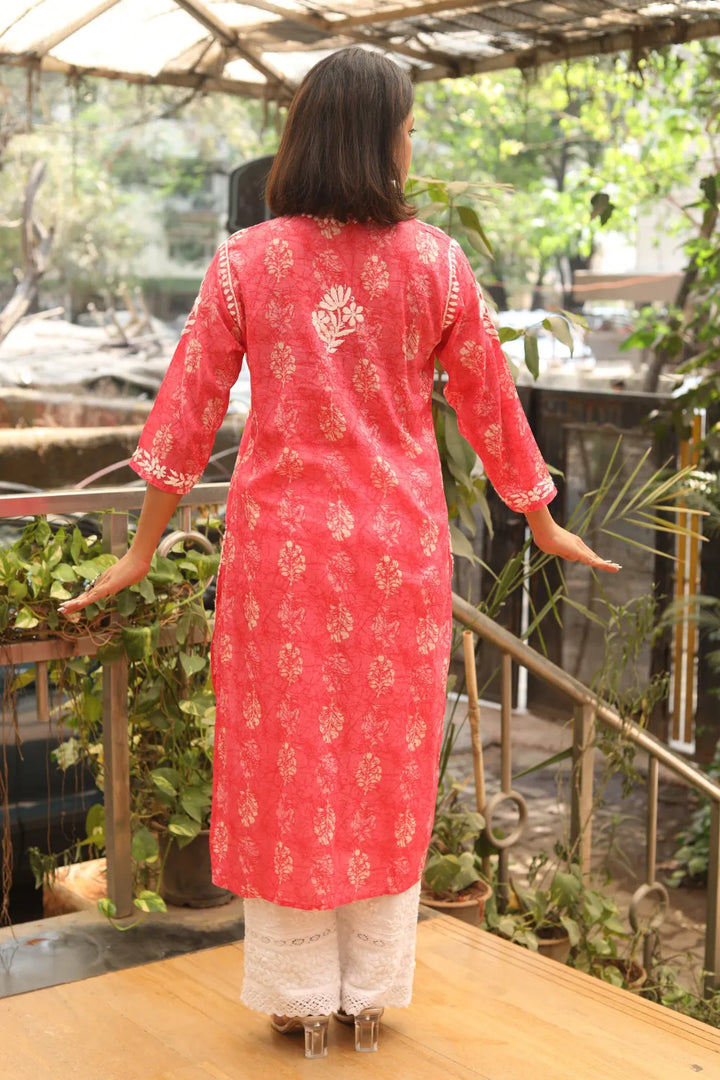 Saniya Mulmul Chikankari Kurti