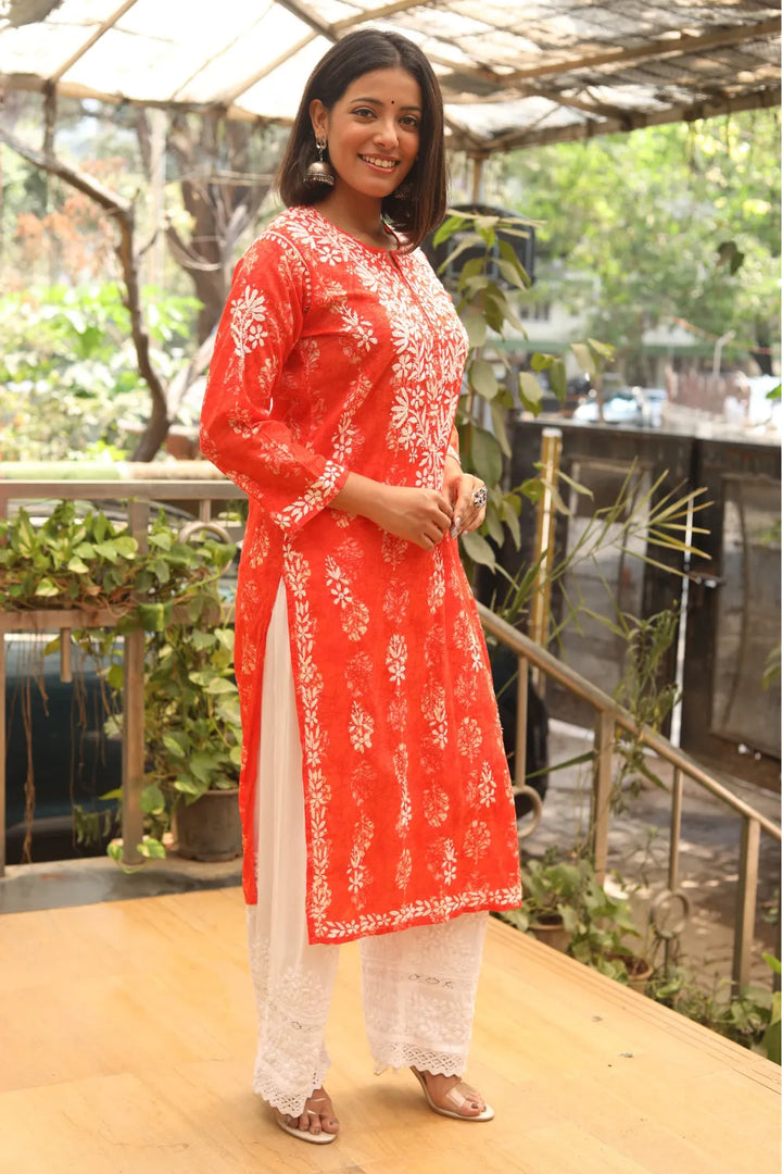 Saniya Mulmul Chikankari Kurti