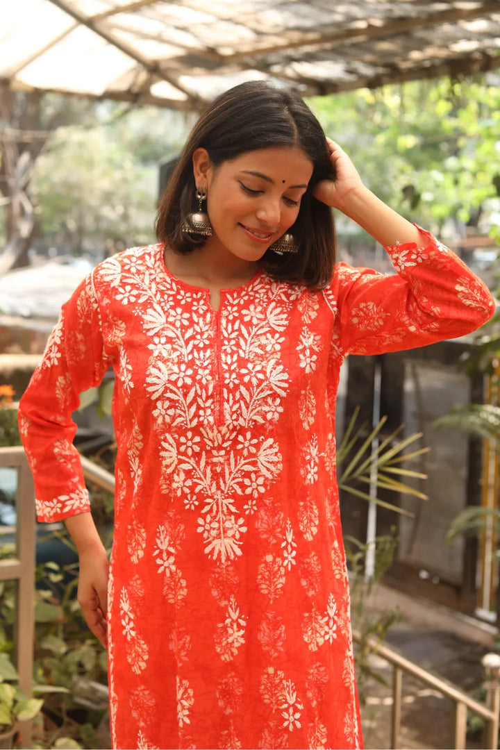Saniya Mulmul Chikankari Kurti