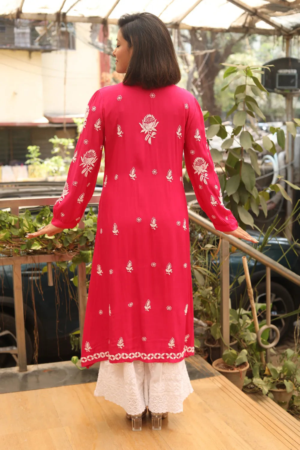 Ishani Muslin 3D Chikankari Kurti