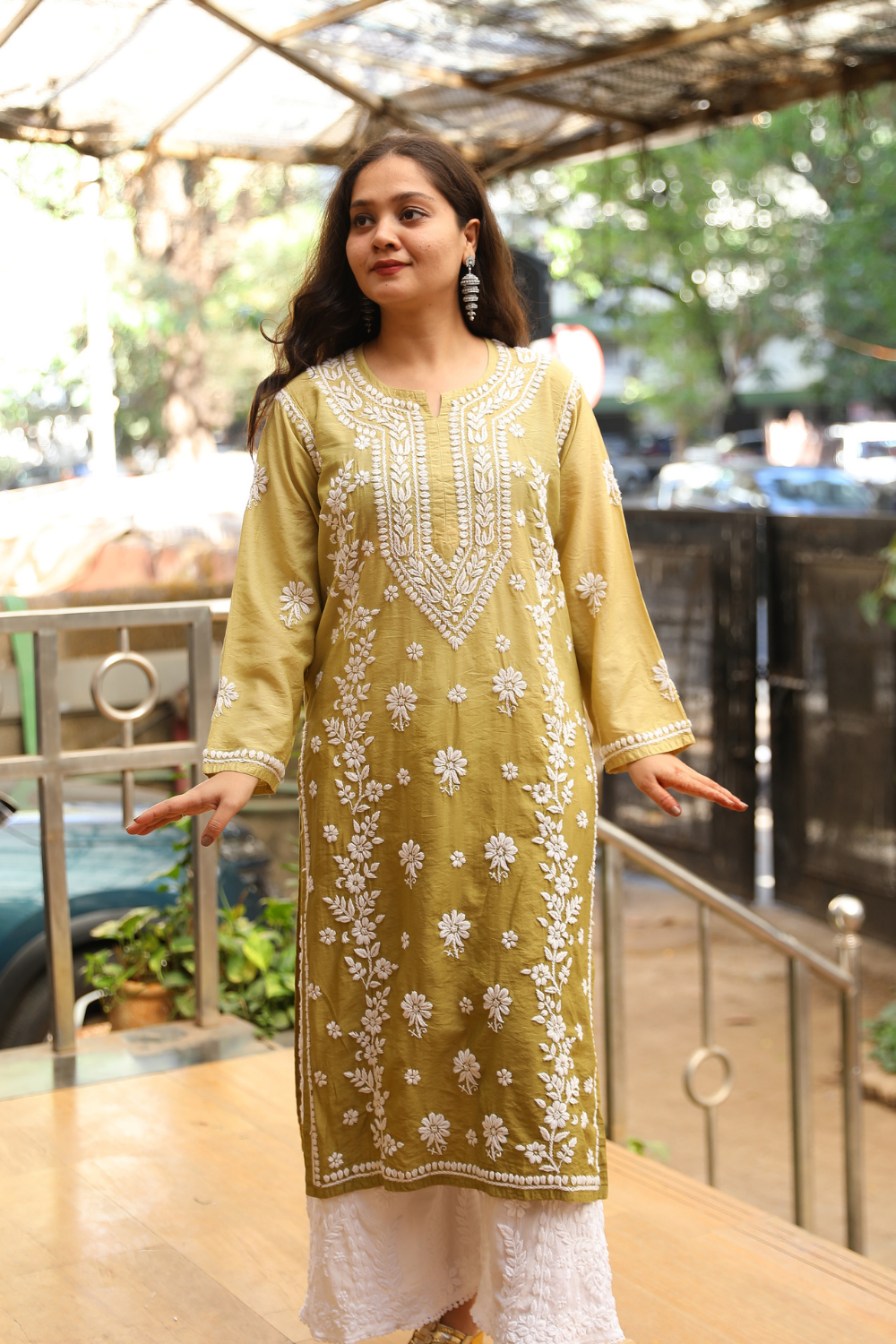 Sahar Chanderi Silk Chikankari Ombre Kurti