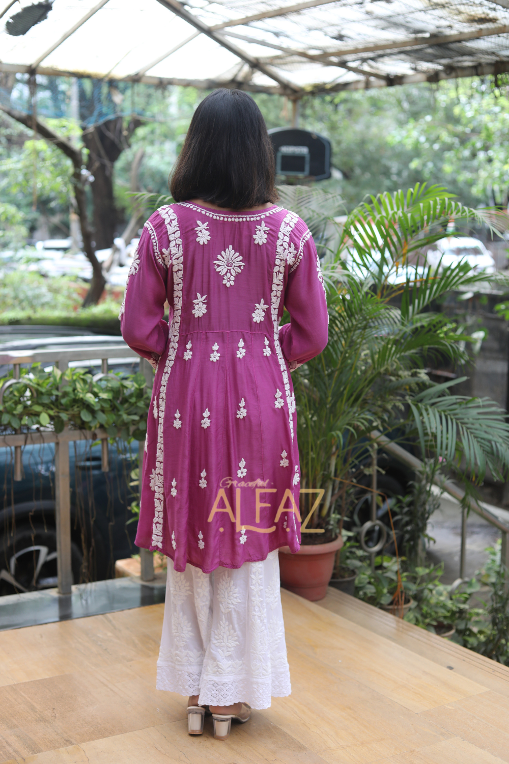 Sanaa Muslin 3D Chikankari Short Kurti