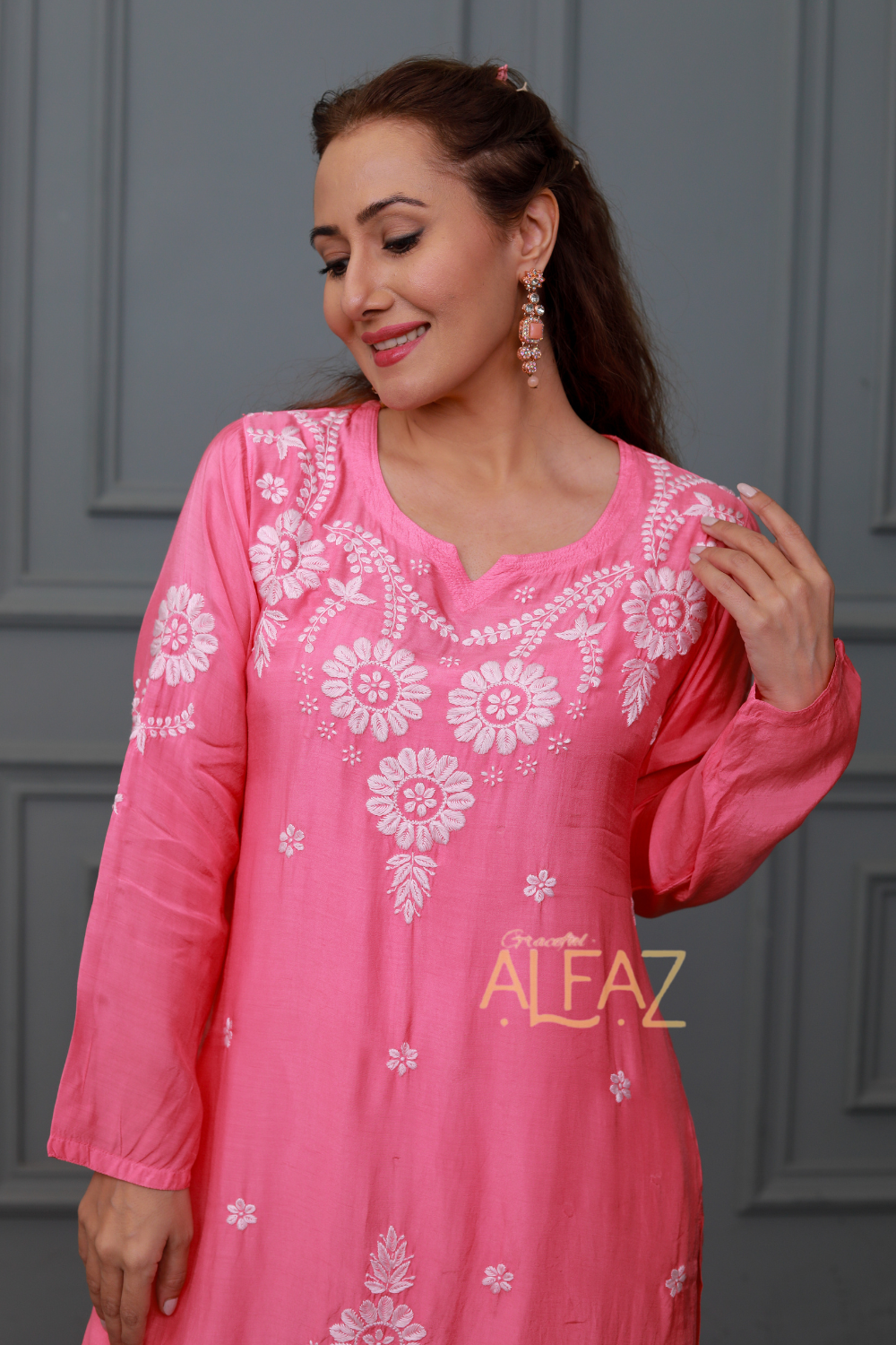 Nisreen Muslin 3D Chikankari Short Kurti