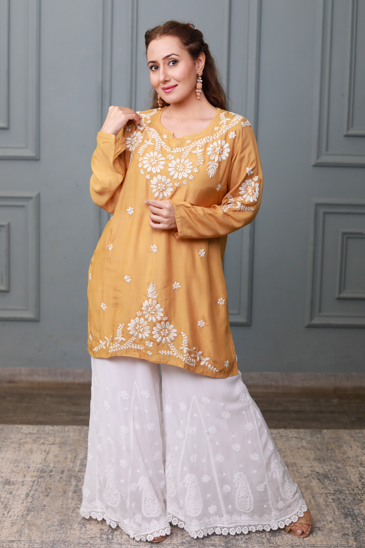 Nisreen Muslin 3D Chikankari Short Kurti