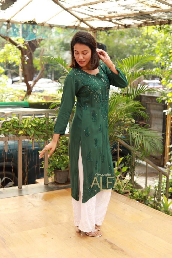 Maaya Premium Rayon Chikankari Kurti With Mukaish