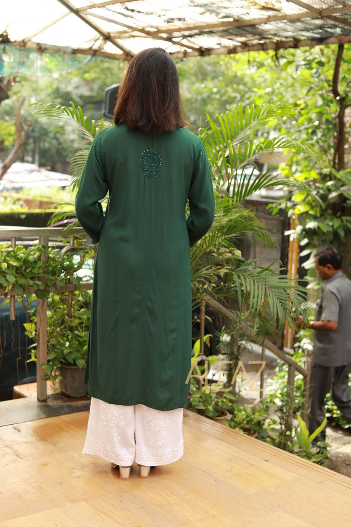 Maaya Premium Rayon Chikankari Kurti With Mukaish