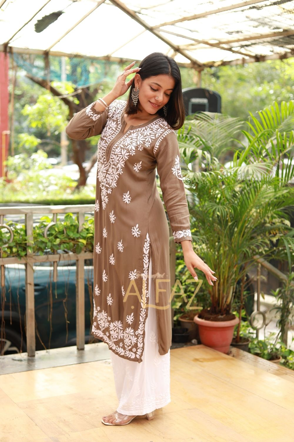 Jiya Rayon Chikankari Long Kurti