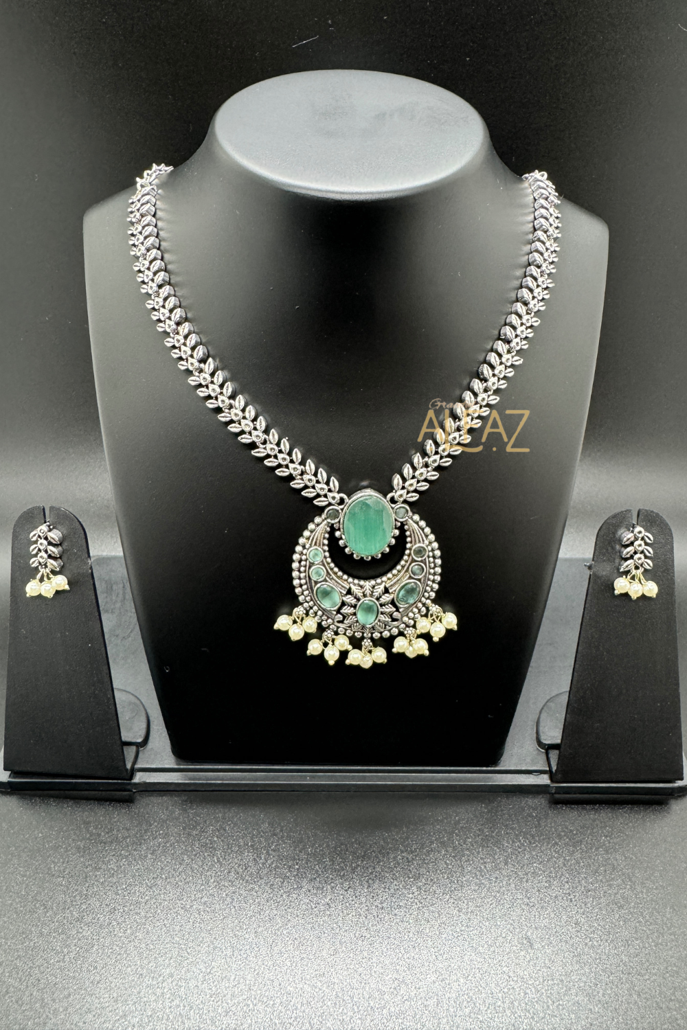 Niti Pearl Oxidised Necklace With Earrings