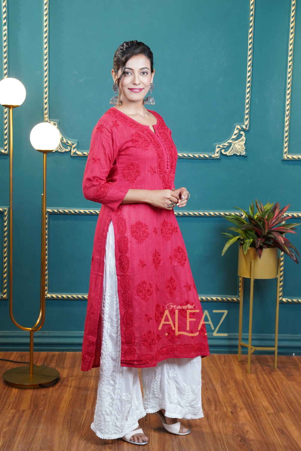 Sona Zari Lining Pure Mulmul Chikankari Kurti