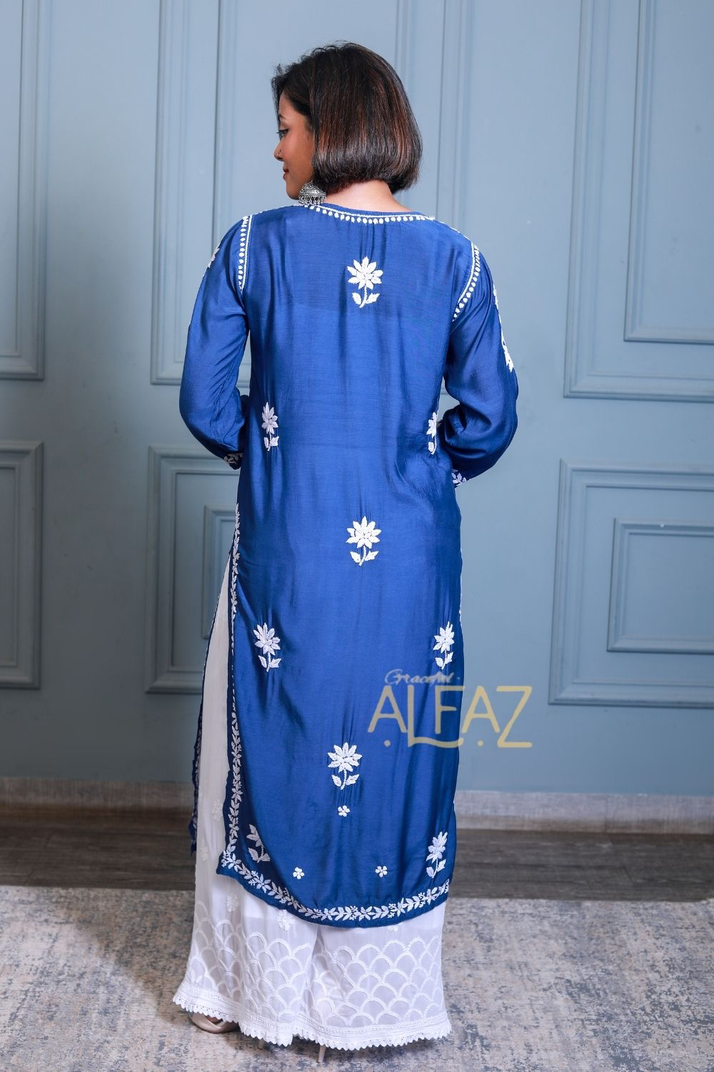 Dima Muslin 3D Chikankari Kurti – Shop Chikan Kurtis Online