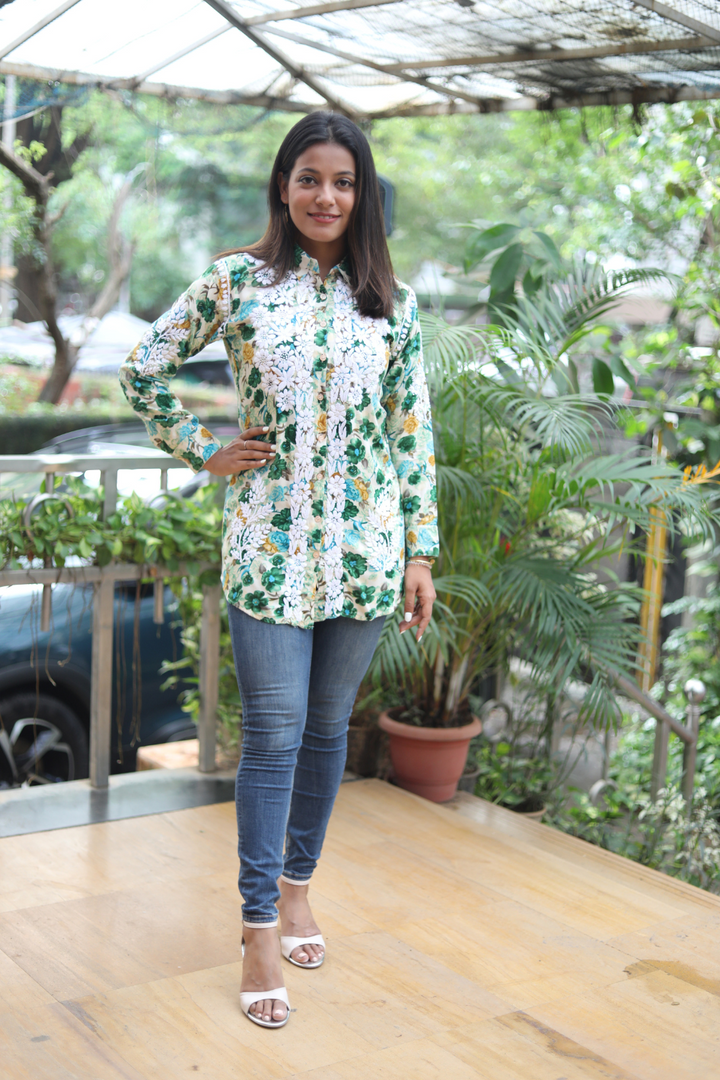 chikankari rayon kurti