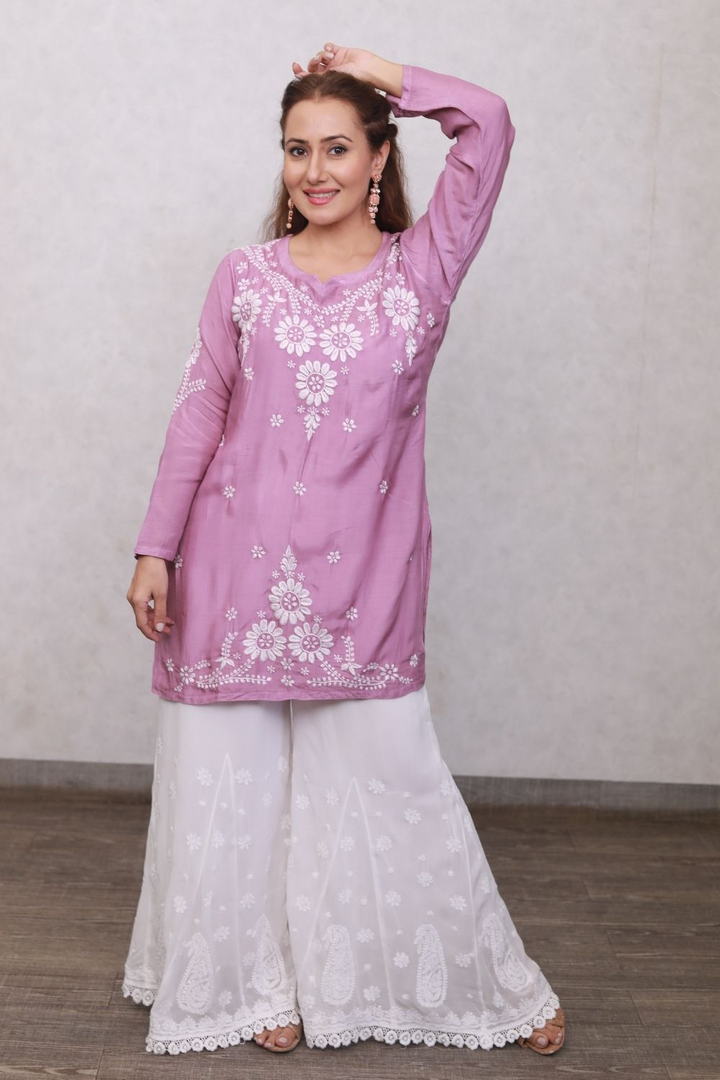 Nisreen Muslin 3D Chikankari Short Kurti