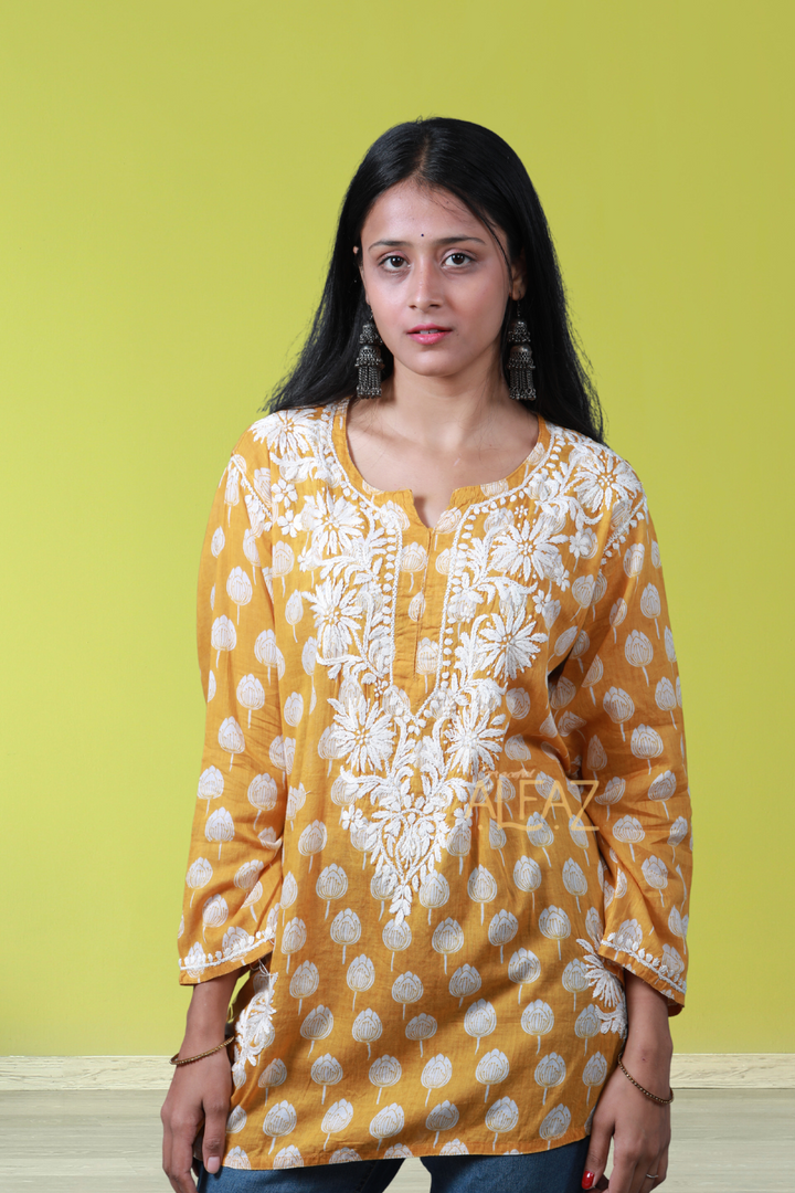 short kurti chikankari