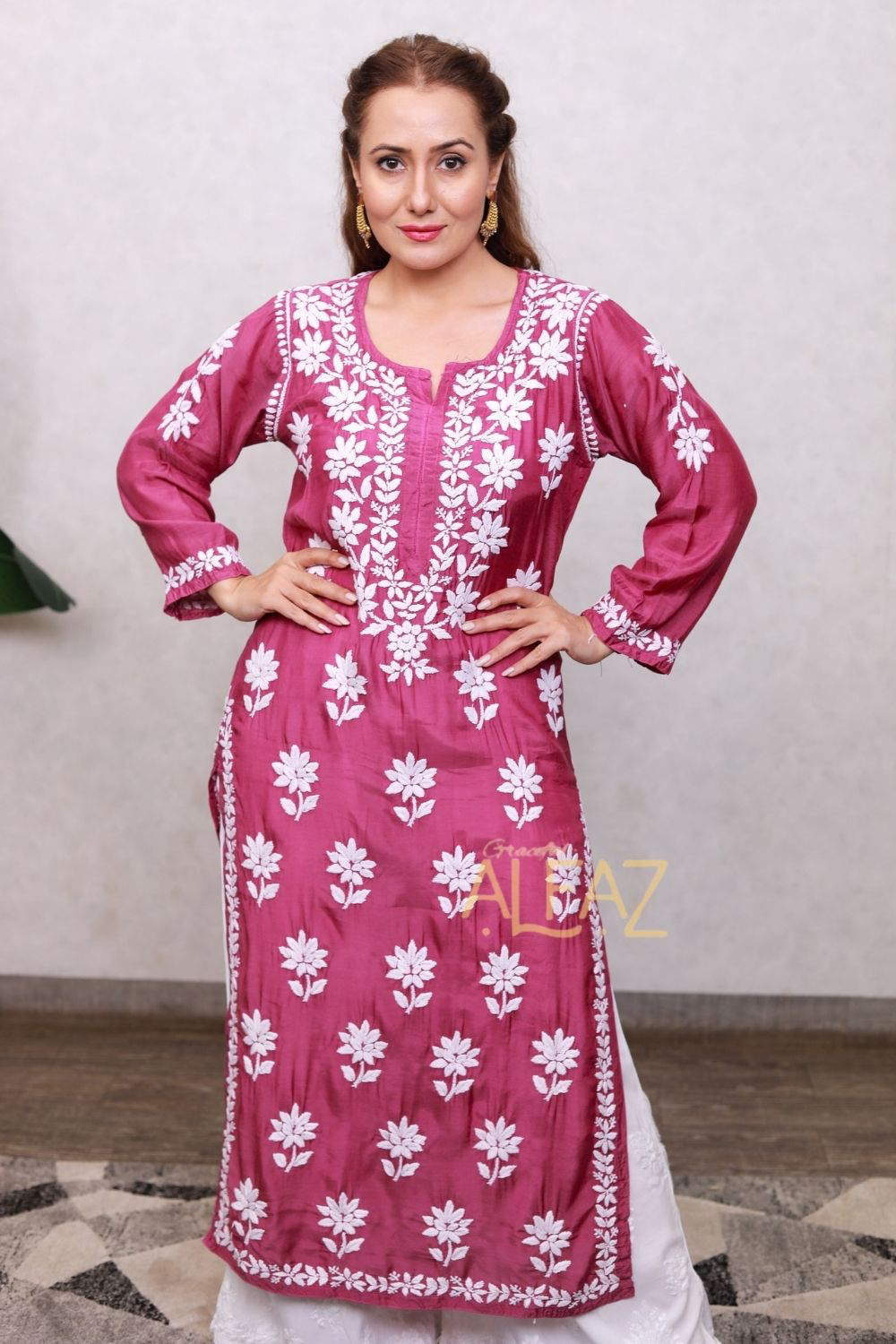 Dima Muslin 3D Chikankari Kurti – Shop Chikan Kurtis Online