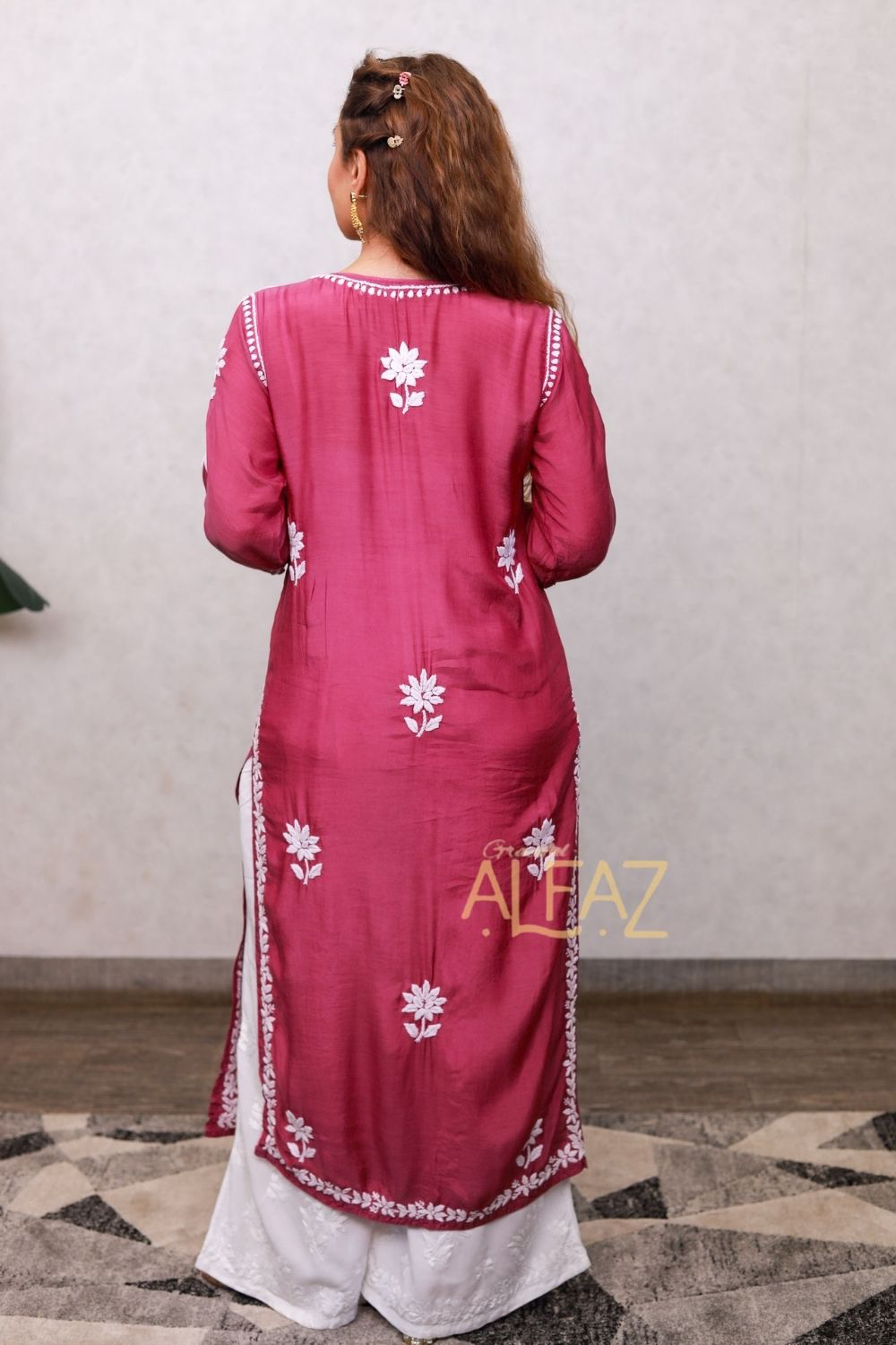 Dima Muslin 3D Chikankari Kurti – Shop Chikan Kurtis Online