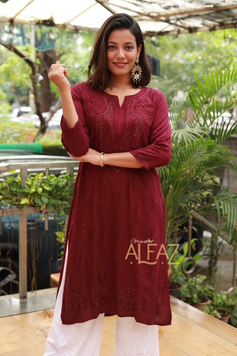 Maaya Premium Rayon Chikankari Kurti With Mukaish