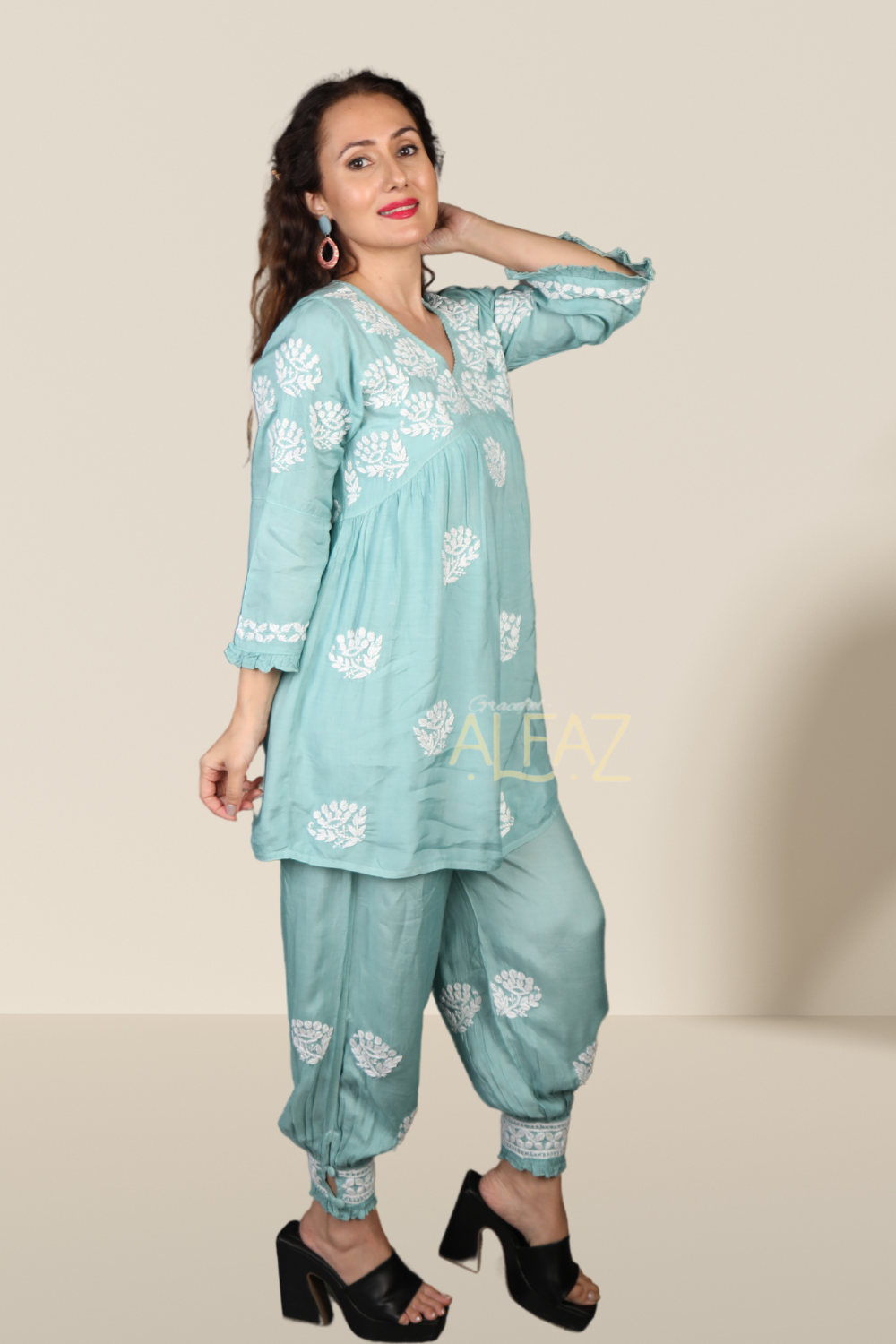 chikan kurti plazo set