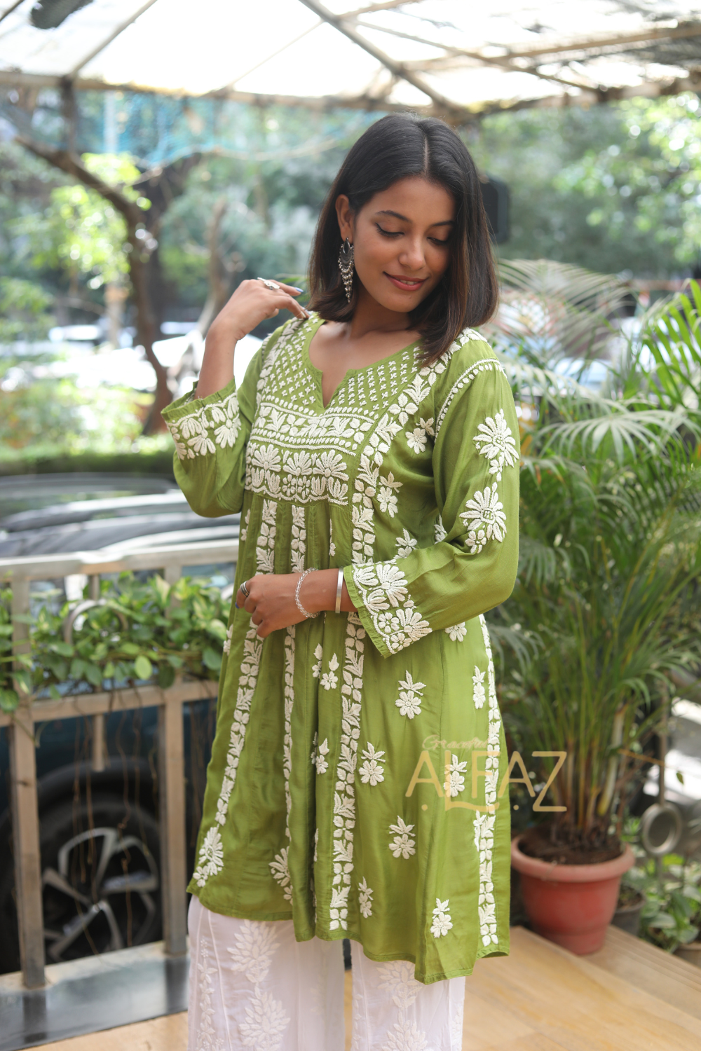 Sanaa Muslin 3D Chikankari Short Kurti