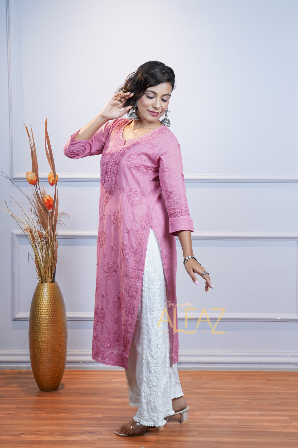 Sona Zari Lining Pure Mulmul Chikankari Kurti