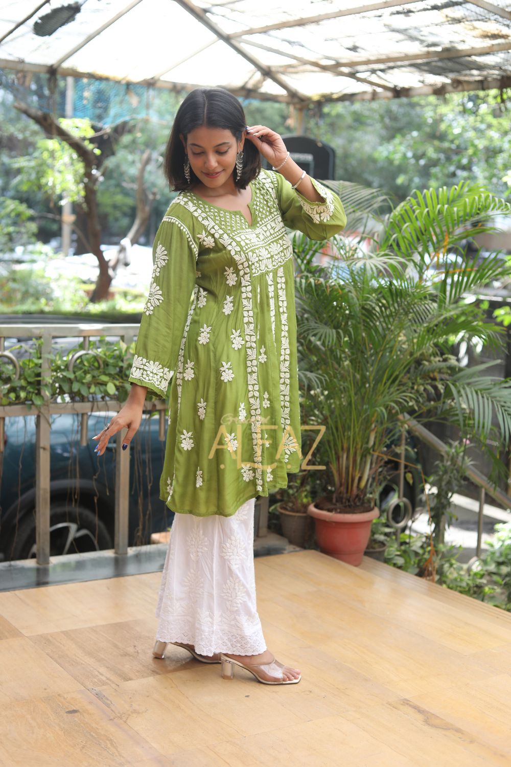 Sanaa Muslin 3D Chikankari Short Kurti