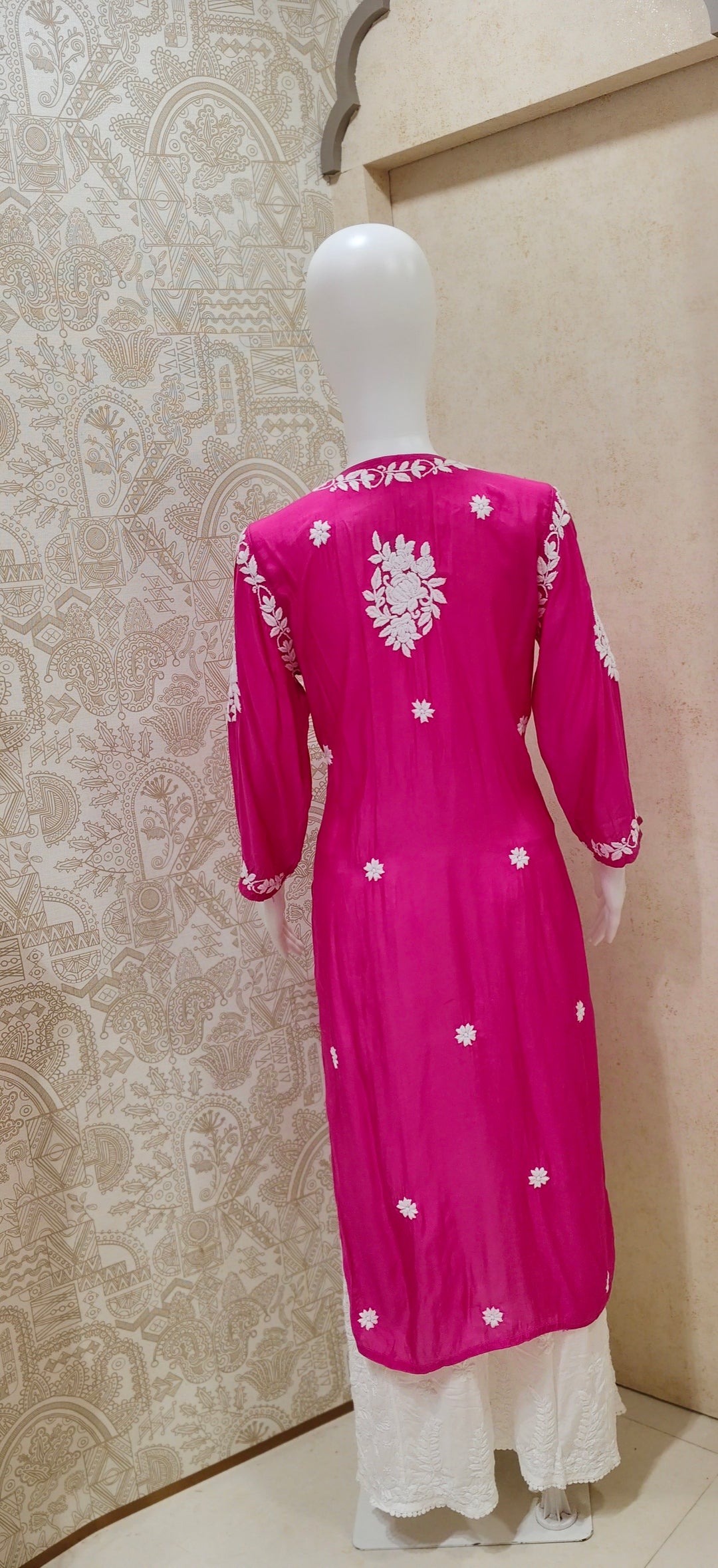 Dania Premium Muslin 3D Chikankari  Kurti