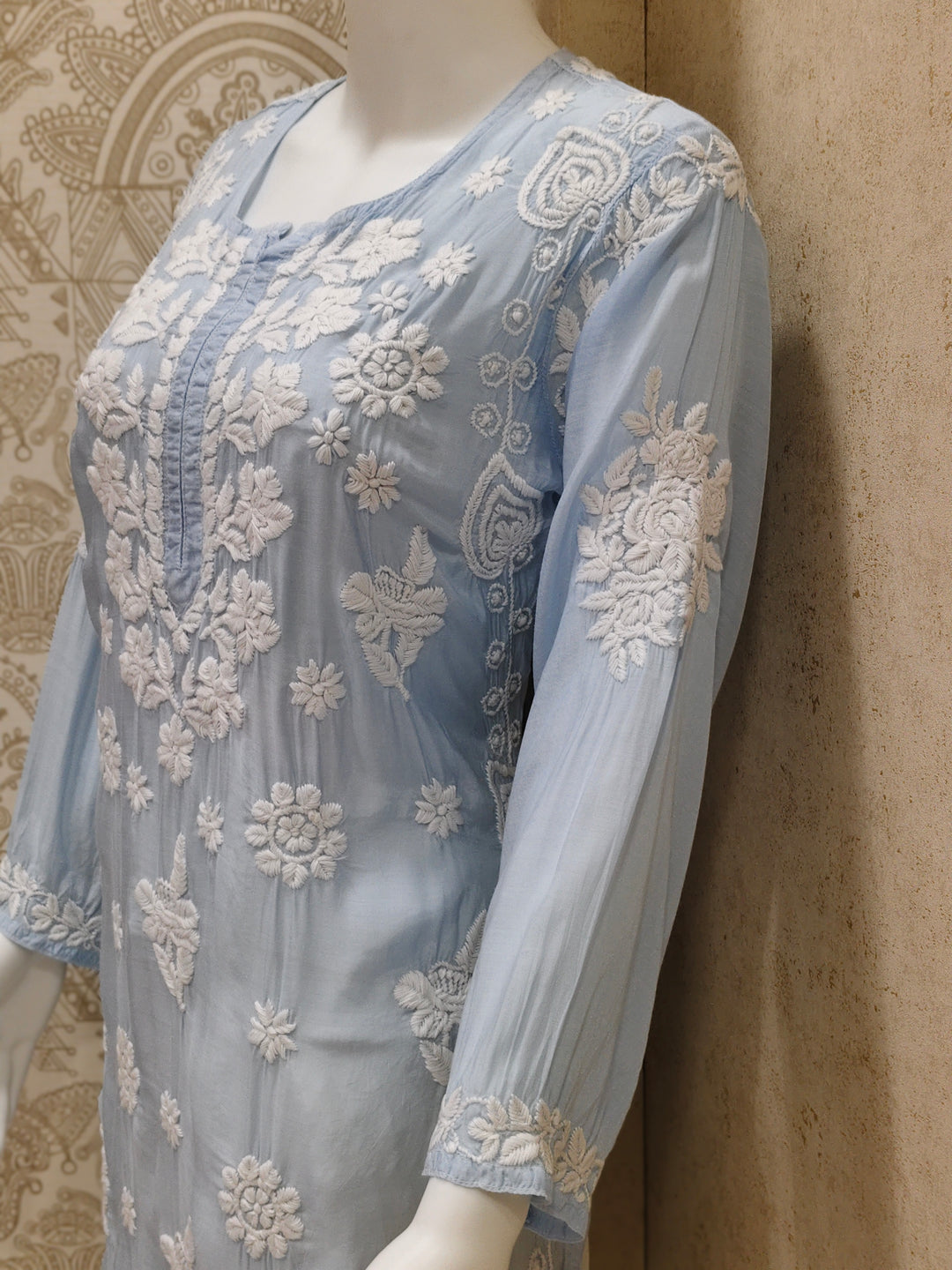 Dania Premium Muslin 3D Chikankari  Kurti