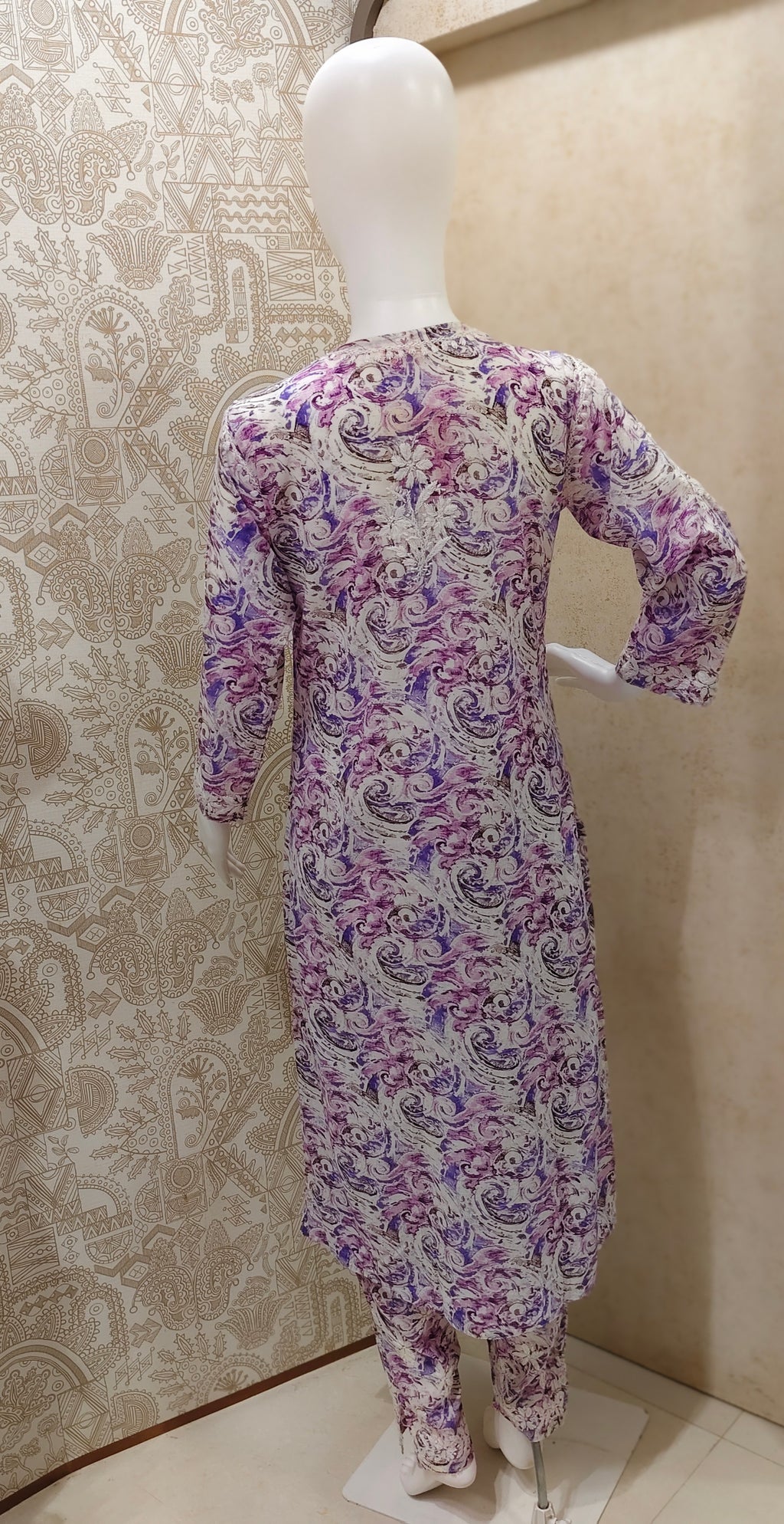 Rukhsaar Printed Mulmul Chikankari Pant  Set