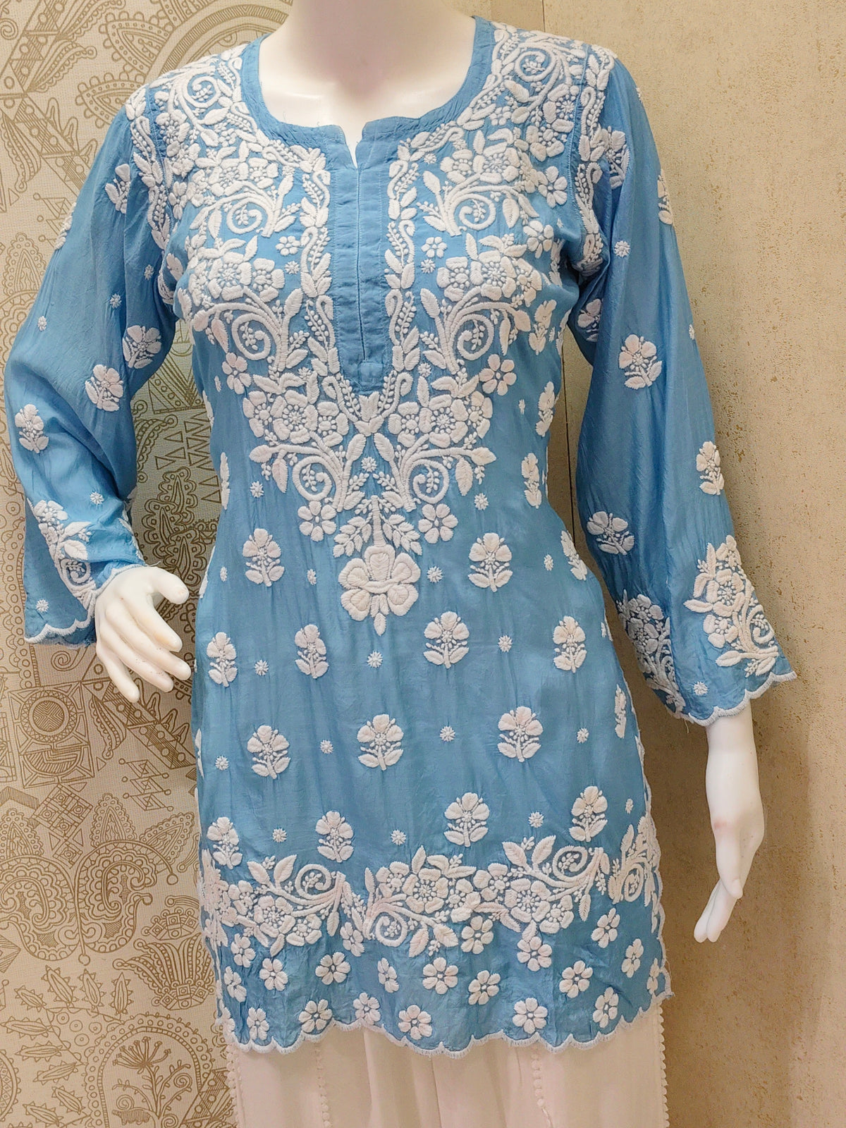 Rua Premium Muslin 3D Chikankari short kurti with scollap work
