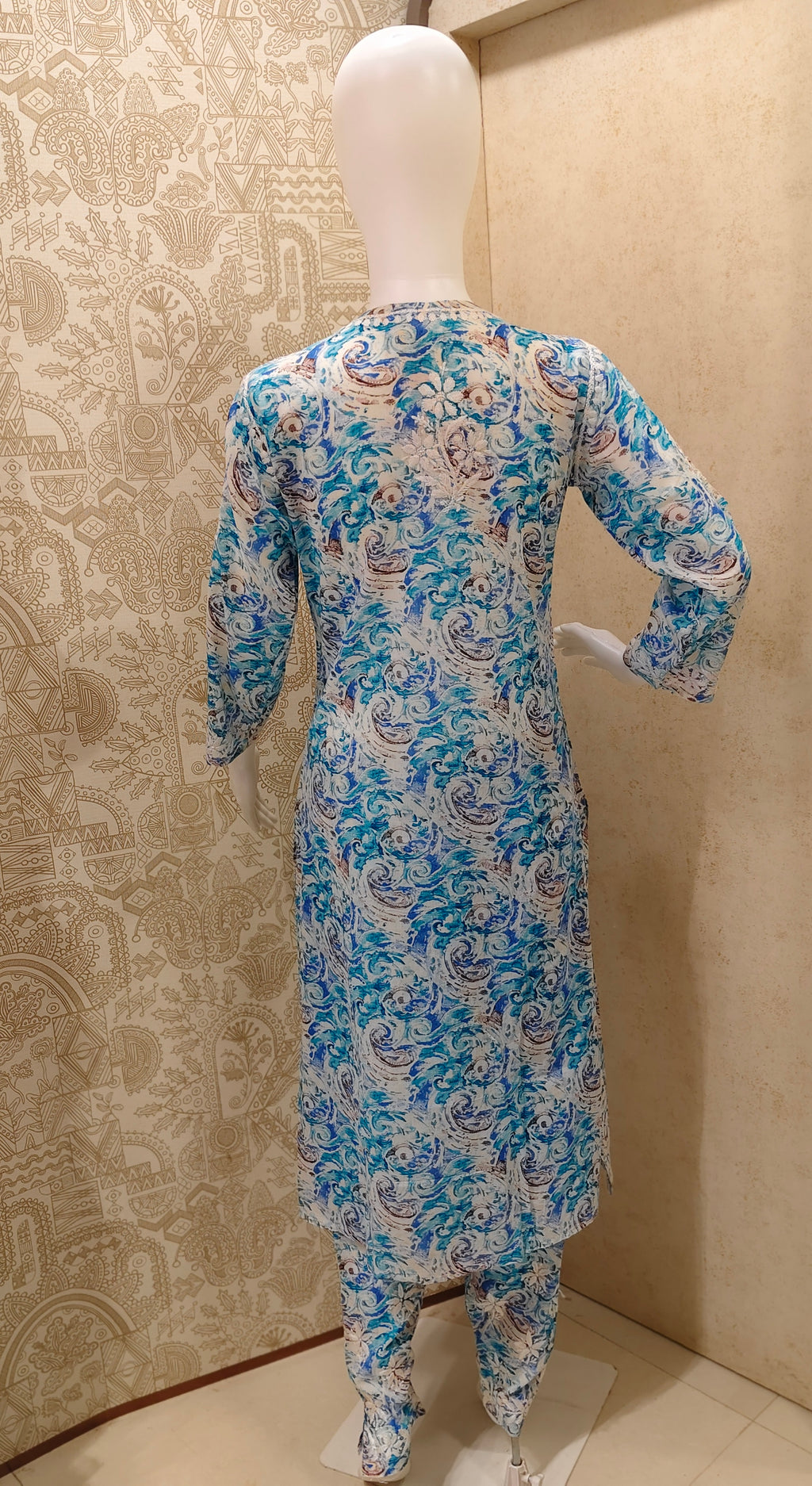 Rukhsaar Printed Mulmul Chikankari Pant  Set
