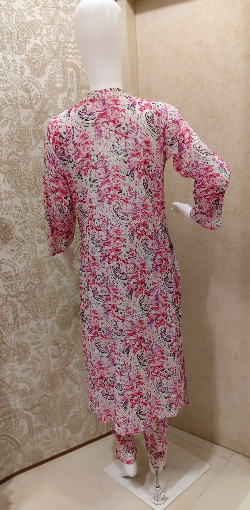 Rukhsaar Printed Mulmul Chikankari Pant  Set