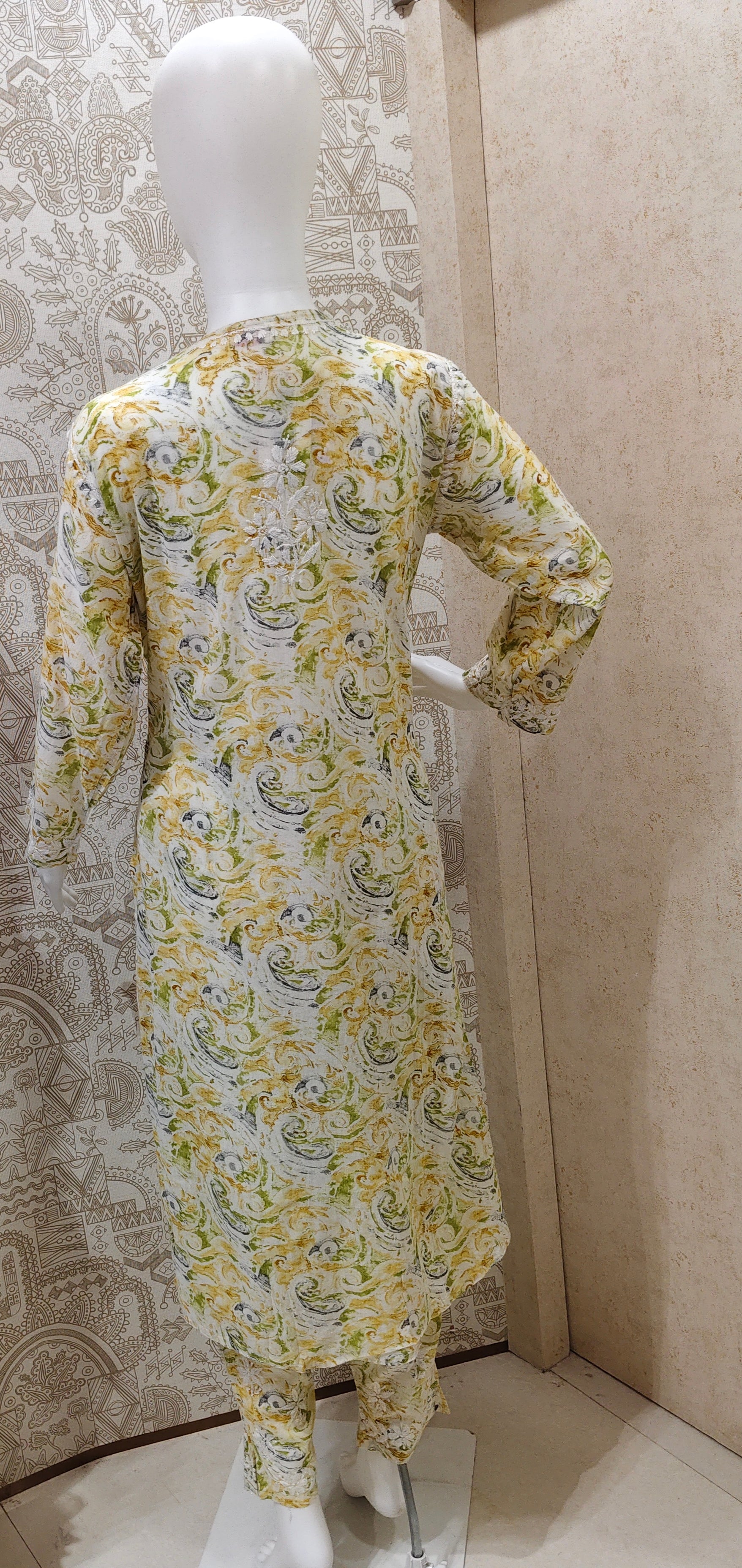 Rukhsaar Printed Mulmul Chikankari Pant  Set
