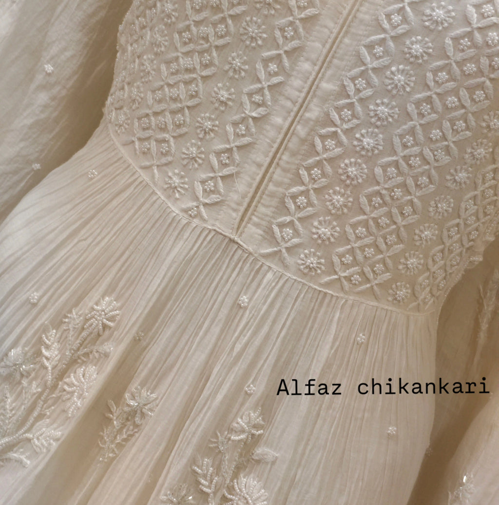 Eva Mul Chanderi Semi-Stitched Kurta And Dupatta Set.