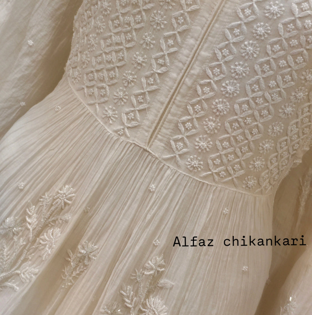 Eva Mul Chanderi Semi-Stitched Kurta And Dupatta Set.
