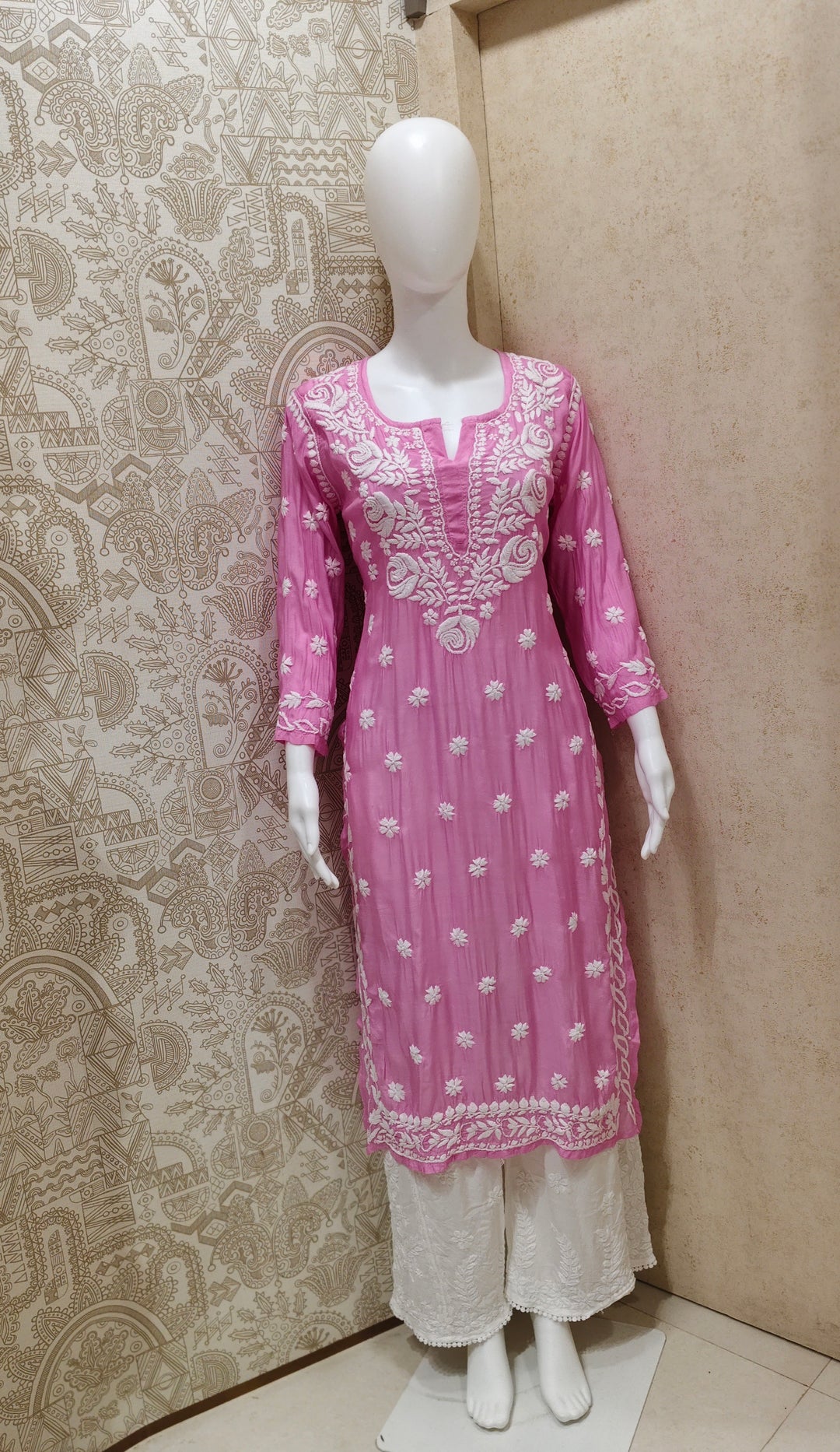 Safa Premium Muslin 3D Chikankari  Rose Long Kurti