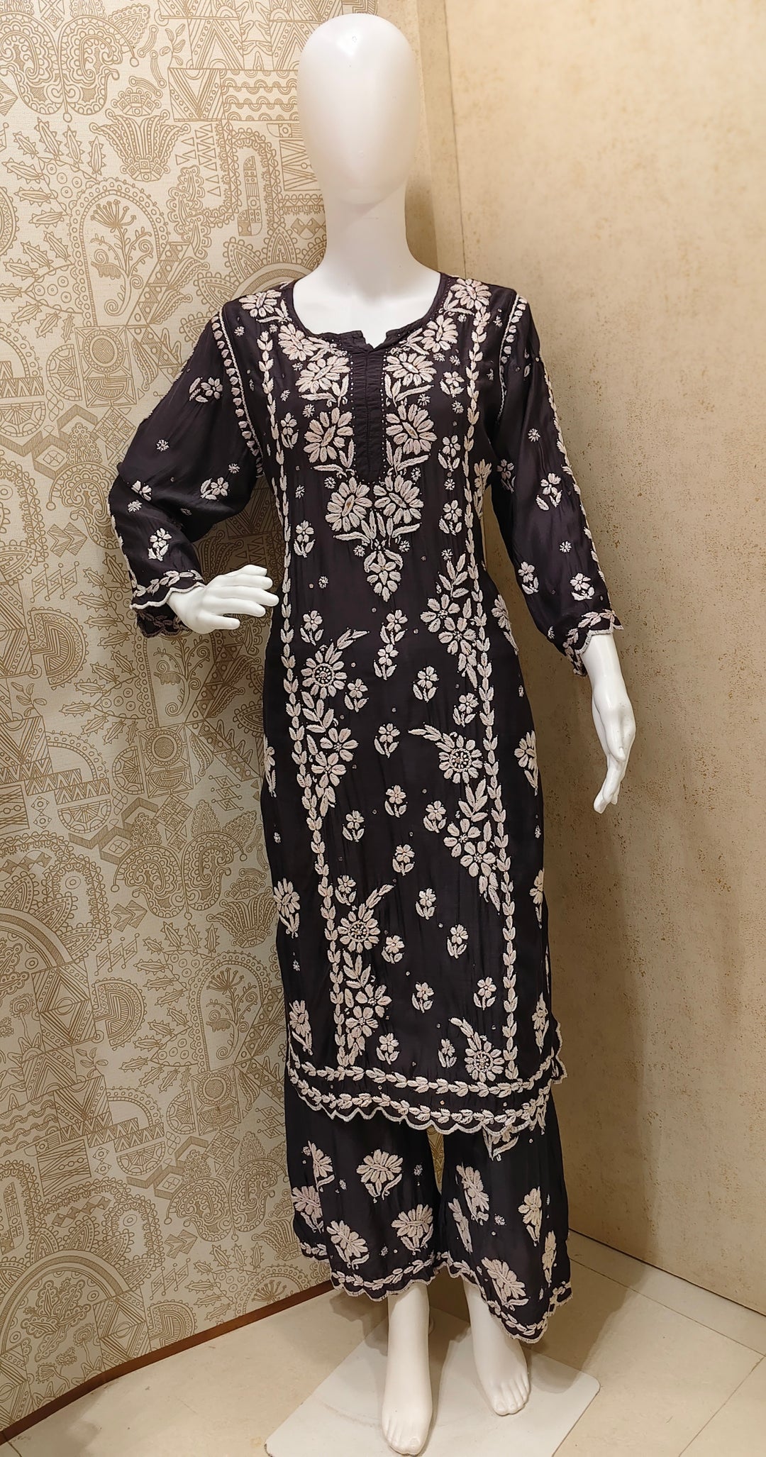 Azina Premium Muslin 3D Chikankari Ombre With Cutwork And Mukaish Work Kurti Palazzo Set