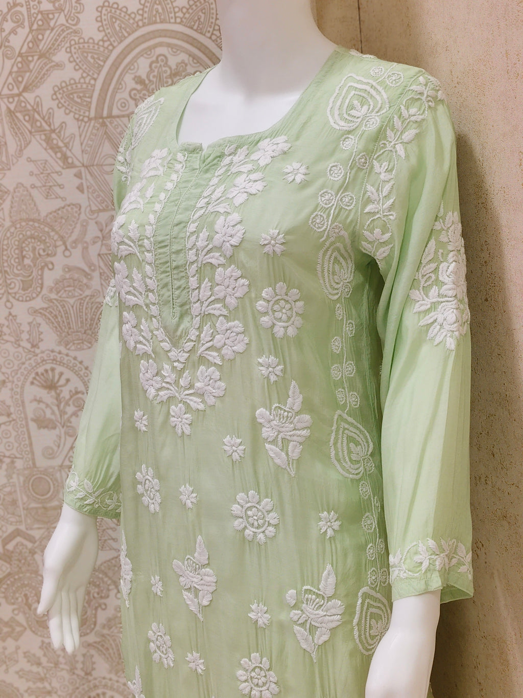 Dania Premium Muslin 3D Chikankari  Kurti